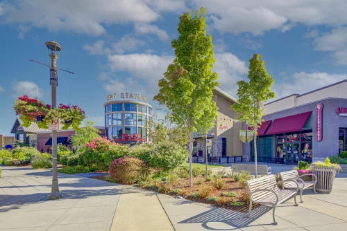 Image of 107 - Kent Station